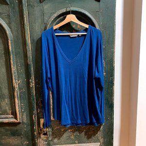 Athleta Long Sleeve Dolman V-Neck Shirt XL